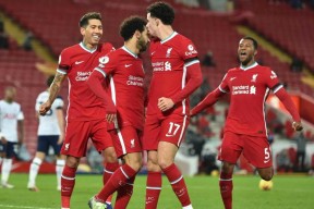 九游体育关于斯图加特训练开放日，转会期强势反弹引欢呼，英超在即，年轻球员得到机会的信息