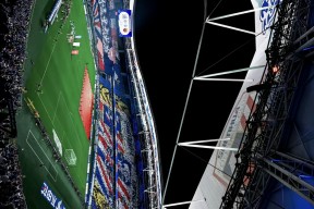 九游APP成都蓉城迎中超关键赛；今晚再遭质疑；气氛紧张；球探报告显示潜力的简单介绍